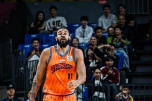 攻防一体!麦基20分钟6中6拿17分6板4帽 罚球7中5