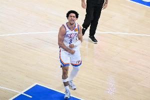 阵容太厚!雷霆祭出11人轮换且均有得分进账 替补合砍48分