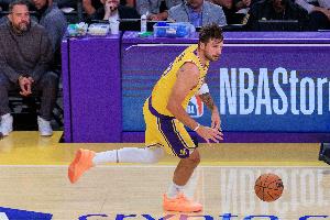 劲球直播_足球赛事直播_篮球赛事直播_NBA|CBA|英超直播